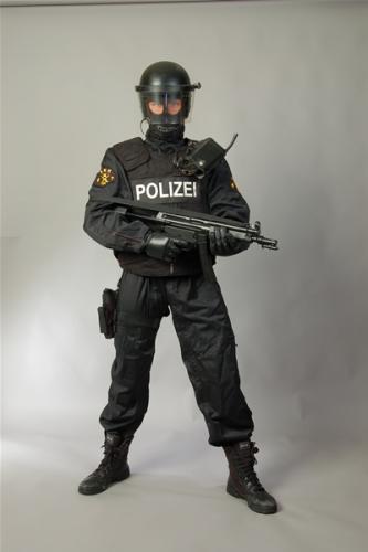 Berlin-Stripper-01.jpg